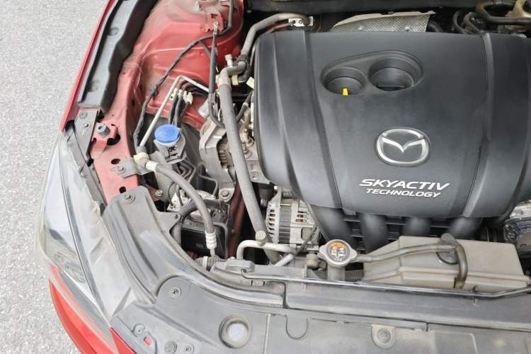 Used Mazda 3 Axela 2017 Sedan 2.0L Automatic Flagship Model China V Standard Engine Bay Right