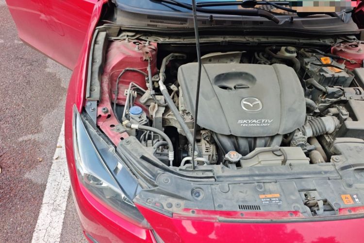 Used Mazda 3 Axela 2017 Sedan 1.5L Automatic Comfort Model Emission Standard China V Engine Bay Right