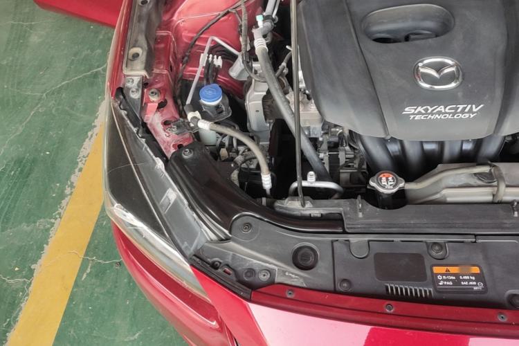 Used Mazda 3 Axela 2017 Sedan 1.5L Automatic Comfort Model Emission Standard China V Engine Bay Right