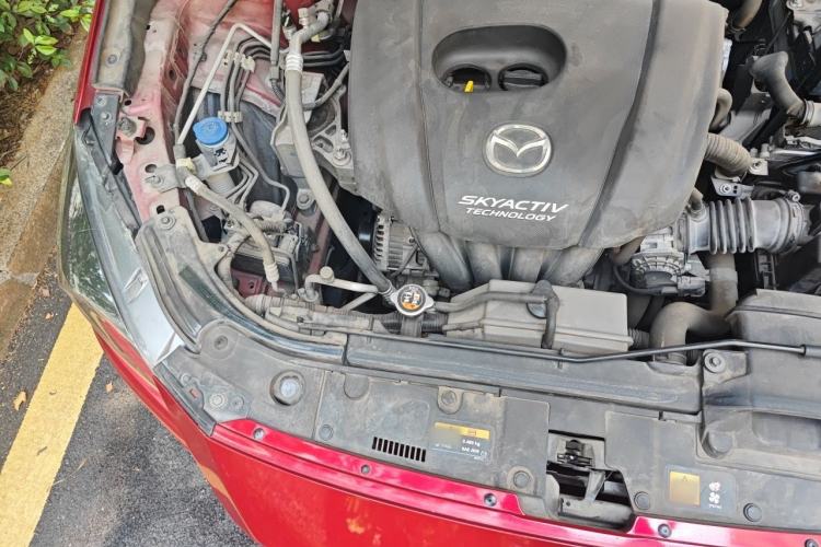 Used Mazda 3 Axela 2017 Sedan 1.5L Automatic Luxury Model Emission Standard China V Engine Bay Right