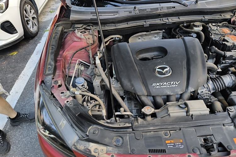 Used Mazda 3 Axela 2017 Sedan 1.5L Automatic Comfort Model Emission Standard China V Engine Bay Right