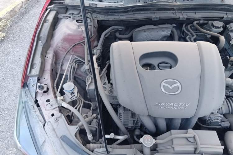 Used Mazda 3 Axela 2017 Sedan 1.5L Automatic Comfort Model China VI Standard Engine Bay Right
