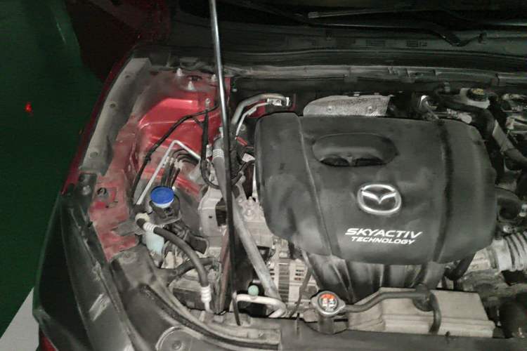 Used Mazda 3 Axela 2017 Sedan 1.5L Automatic Luxury Model Emission Standard China V Engine Bay Right