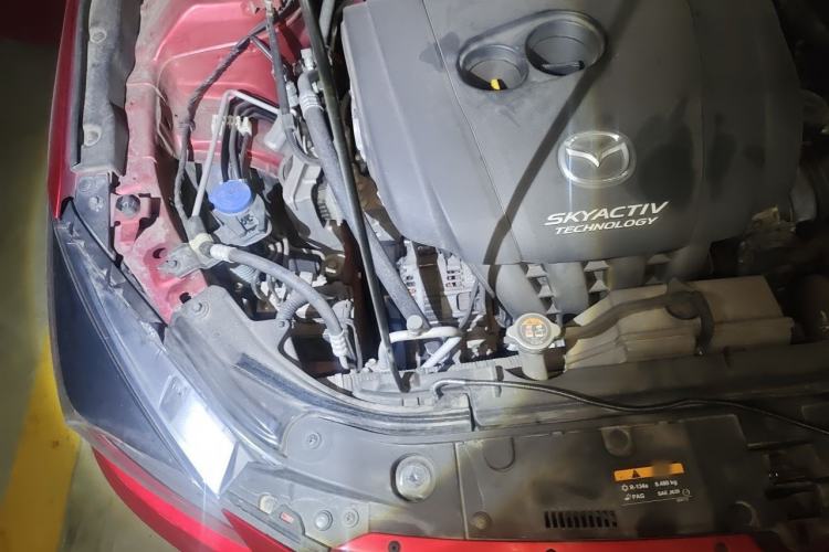 Used Mazda 3 Axela 2017 Hatchback 2.0L Automatic Sport Model China V Emission Standard Engine Bay Right