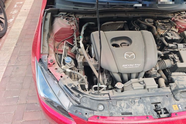 Used Mazda 3 Axela 2017 Sedan 1.5L Automatic Comfort Model Emission Standard China V Engine Bay Right