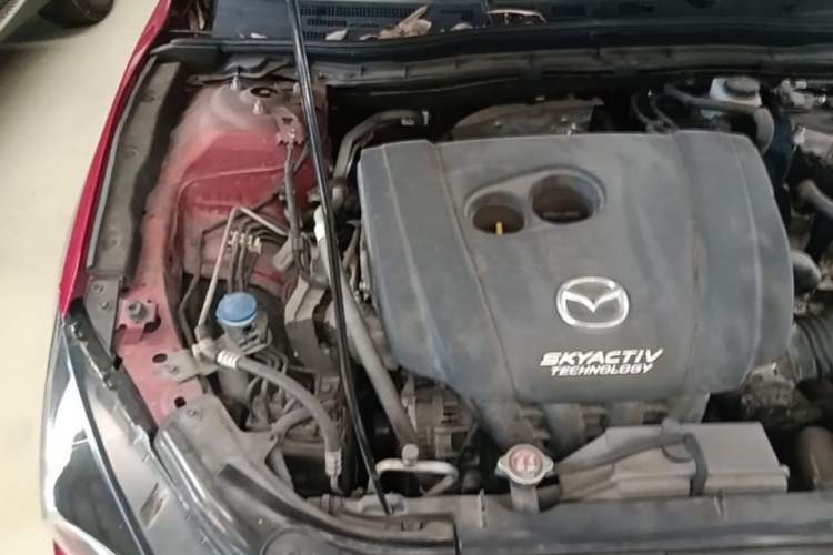 Used Mazda 3 Axela 2017 Hatchback 2.0L Automatic Luxury Model Emission Standard China V Engine Bay Right