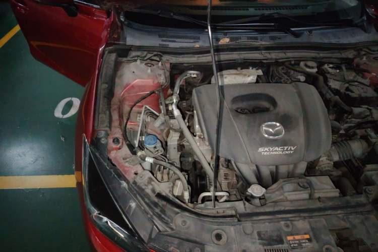 Used Mazda 3 Axela 2017 Sedan 1.5L Automatic Comfort Model Emission Standard China V Engine Bay Right