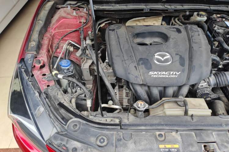 Used Mazda 3 Axela 2017 Sedan 1.5L Automatic Luxury Model Emission Standard China V Engine Bay Right