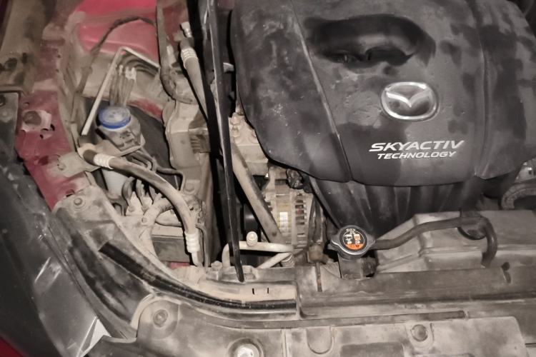 Used Mazda 3 Axela 2017 Sedan 1.5L Automatic Comfort Model Emission Standard China V Engine Bay Right
