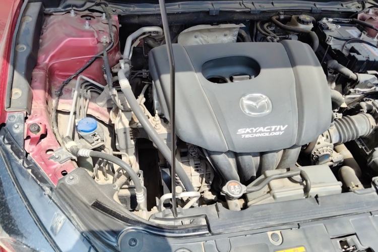 Used Mazda 3 Axela 2017 Sedan 1.5L Automatic Luxury Model Emission Standard China V Engine Bay Right