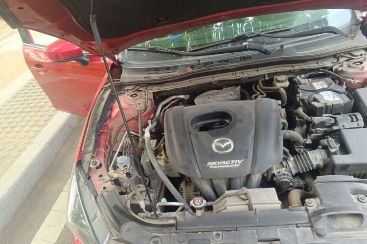 Used Mazda 3 Axela 2017 Sedan 1.5L Automatic Luxury Model Emission Standard China V Engine Bay Right