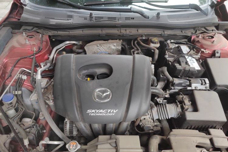 Used Mazda 3 Axela 2017 Sedan 1.5L Automatic Luxury Model China VI Standard Engine Bay