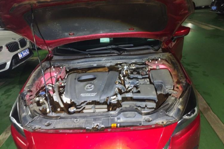 Used Mazda 3 Axela 2017 Sedan 1.5L Automatic Luxury Model Emission Standard China V Engine Bay