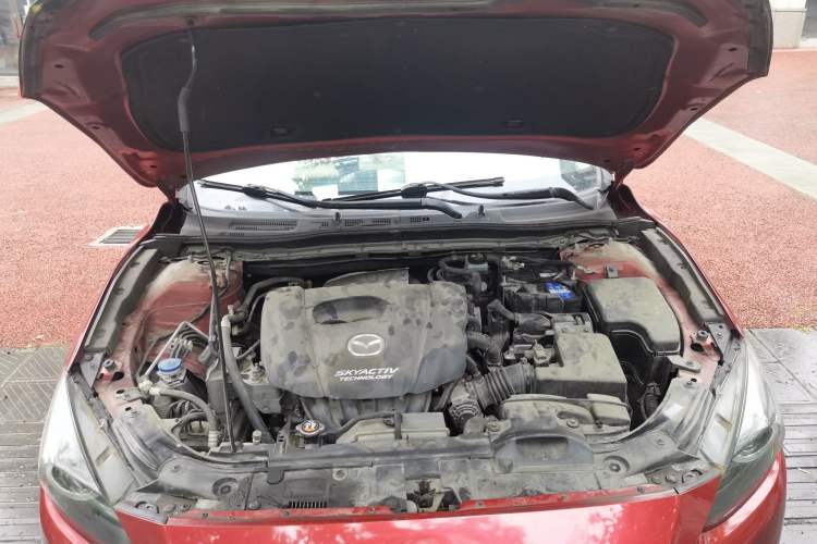Used Mazda 3 Axela 2017 Sedan 1.5L Automatic Luxury Model Emission Standard China V Engine Bay