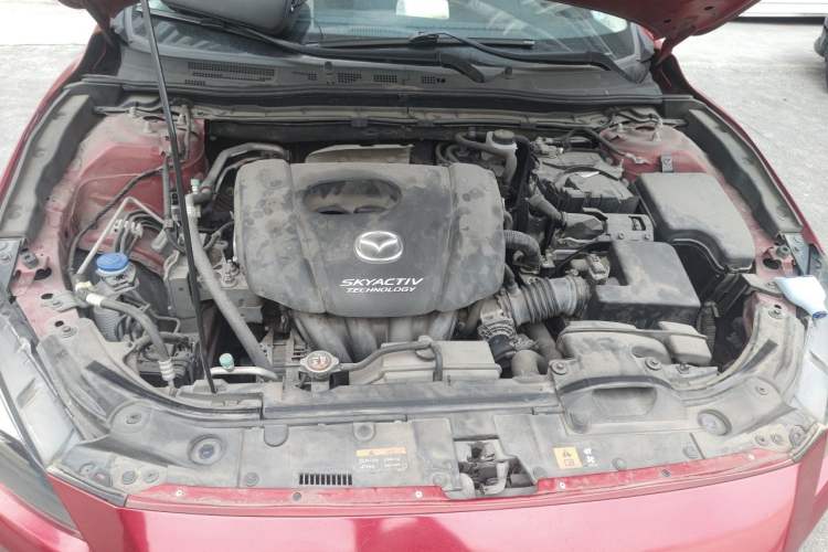 Used Mazda 3 Axela 2017 Hatchback 1.5L Automatic Luxury Model Emission Standard China V Engine Bay