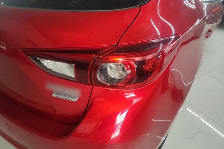 Used Mazda 3 Axela 2017 Hatchback 1.5L Automatic Luxury Model Emission Standard China V Exterior 1