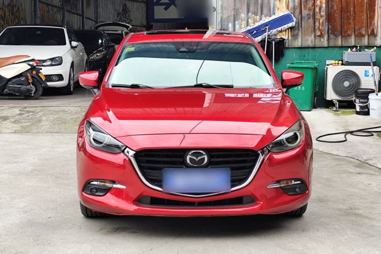 Used Mazda 3 Axela 2017 Hatchback 2.0L Automatic Sport Model China V Emission Standard Exterior 1