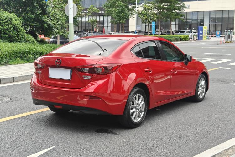 Used Mazda 3 Axela 2017 Sedan 1.5L Automatic Luxury Model China VI Standard Exterior 10
