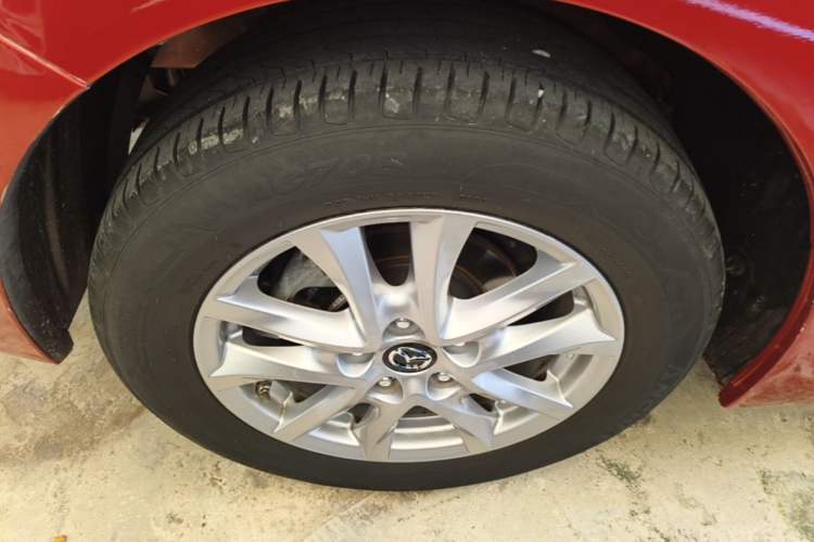 Used Mazda 3 Axela 2017 Sedan 1.5L Automatic Luxury Model Emission Standard China V Exterior 2
