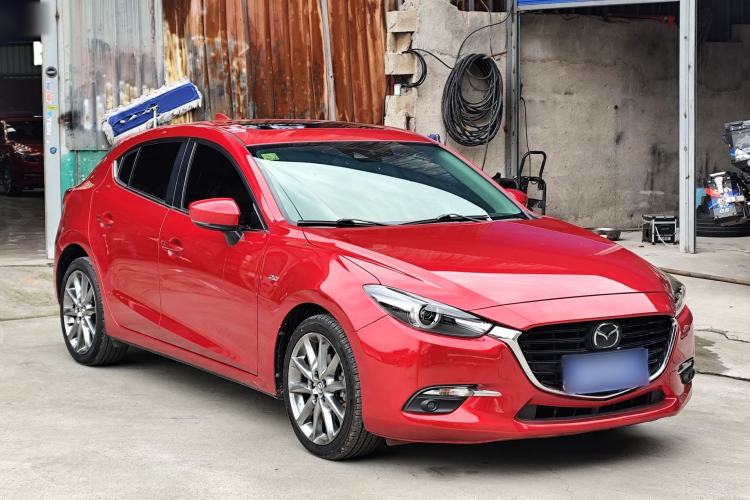 Used Mazda 3 Axela 2017 Hatchback 2.0L Automatic Sport Model China V Emission Standard Exterior 2
