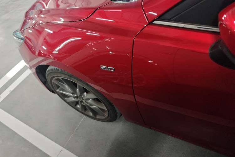 Used Mazda 3 Axela 2017 Hatchback 2.0L Automatic Luxury Model Emission Standard China V Exterior 2