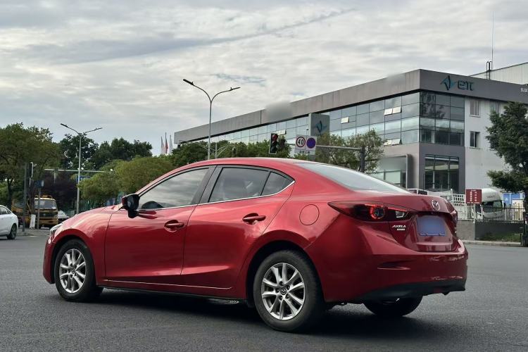 Used Mazda 3 Axela 2017 Sedan 1.5L Automatic Luxury Model Emission Standard China V Exterior 3