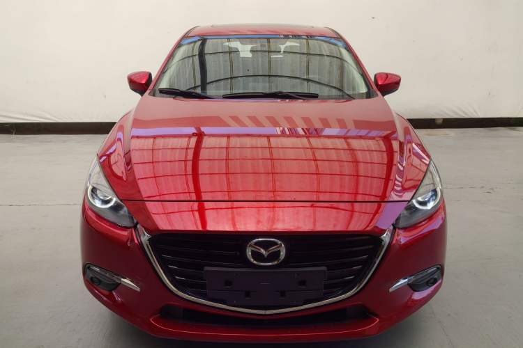 Used Mazda 3 Axela 2017 Hatchback 2.0L Automatic Luxury Model Emission Standard China V Exterior 3