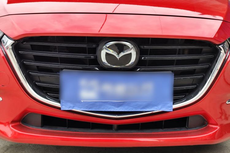 Used Mazda 3 Axela 2017 Hatchback 2.0L Automatic Sport Model China V Emission Standard Exterior 3