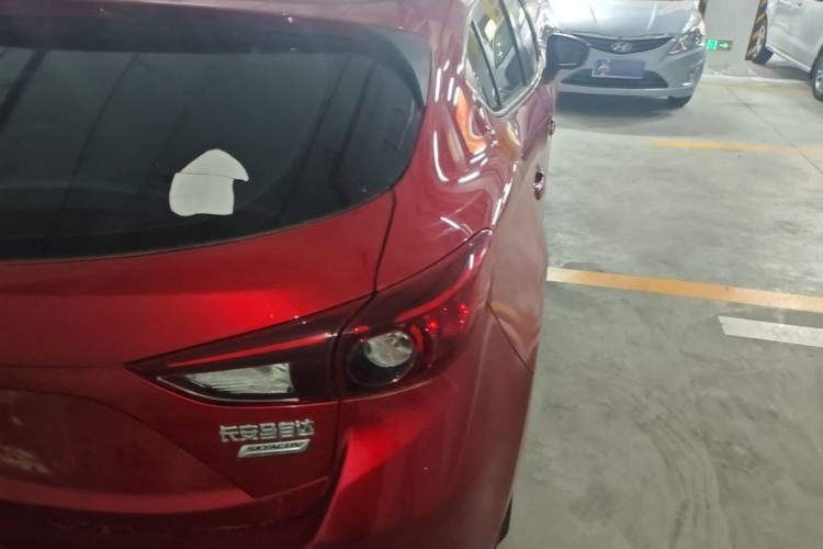 Used Mazda 3 Axela 2017 Hatchback 1.5L Automatic Comfort Model Emission Standard China V Exterior 3