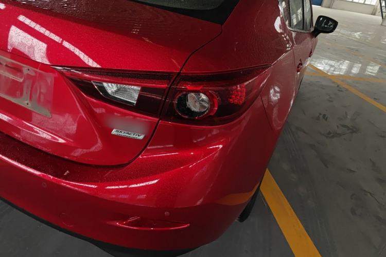 Used Mazda 3 Axela 2017 Sedan 1.5L Automatic Luxury Model Emission Standard China V Exterior 3