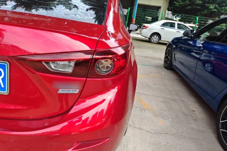 Used Mazda 3 Axela 2017 Sedan 1.5L Automatic Comfort Model Emission Standard China V Exterior 3
