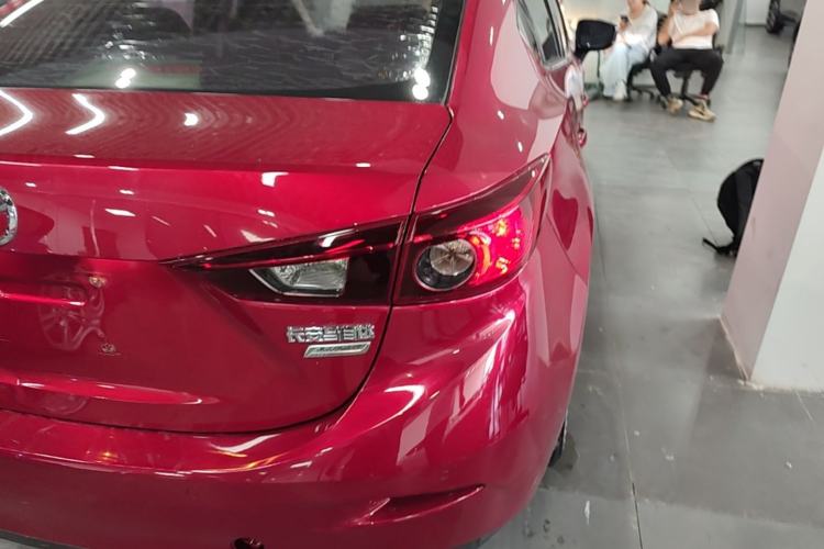 Used Mazda 3 Axela 2017 Sedan 1.5L Automatic Comfort Model Emission Standard China V Exterior 3