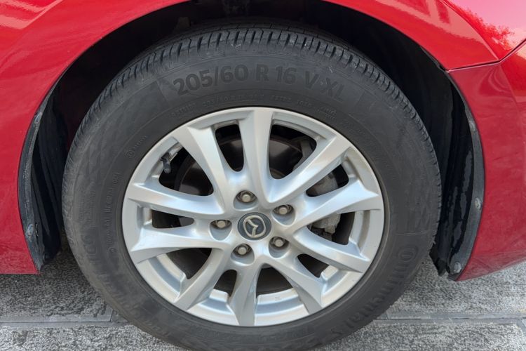 Used Mazda 3 Axela 2017 Sedan 1.5L Automatic Comfort Model Emission Standard China V Exterior 4