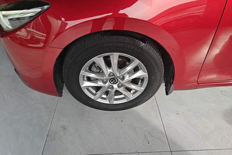 Used Mazda 3 Axela 2017 Sedan 1.5L Automatic Luxury Model Emission Standard China V Exterior 4