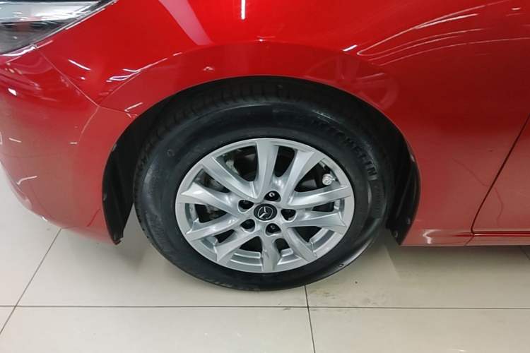 Used Mazda 3 Axela 2017 Sedan 1.5L Manual Comfort Model Emission Standard China V Exterior 4