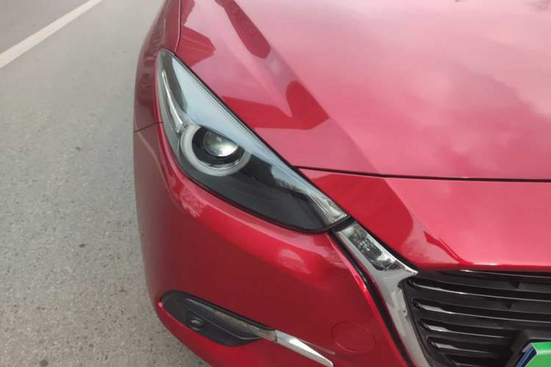 Used Mazda 3 Axela 2017 Hatchback 2.0L Automatic Sport Model China V Emission Standard Exterior 4