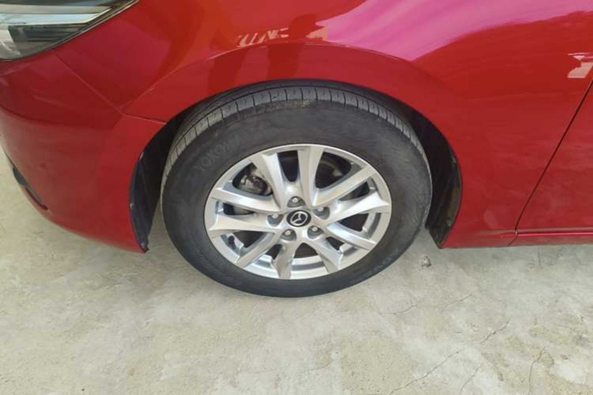 Used Mazda 3 Axela 2017 Sedan 1.5L Automatic Luxury Model Emission Standard China V Exterior 4