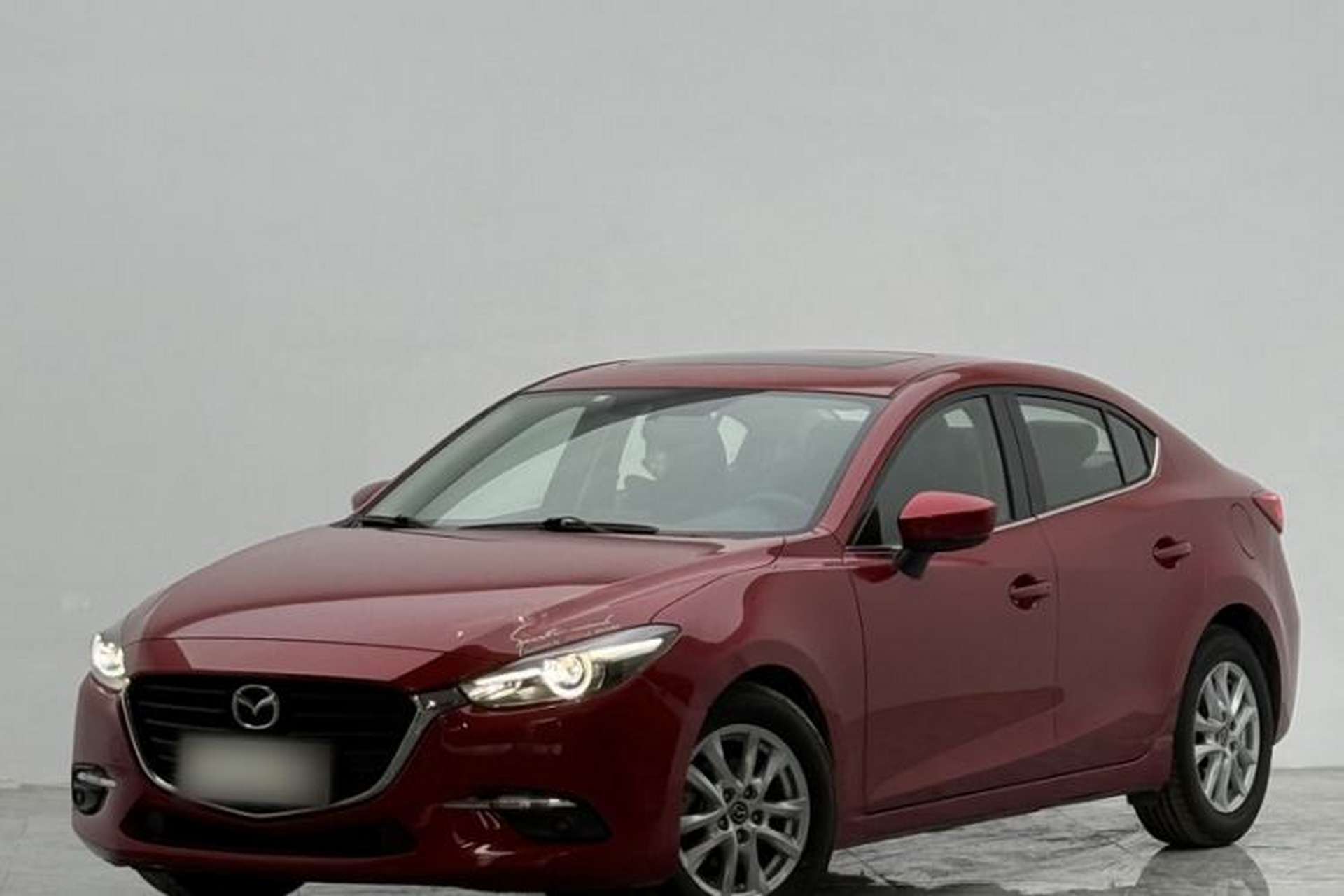 Used Mazda 3 Axela 2017 Sedan 1.5L Automatic Luxury Model Emission Standard China V Exterior 4