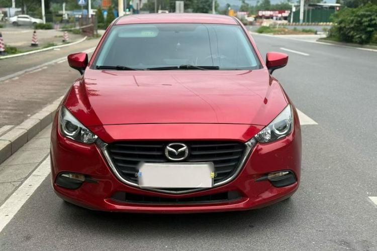 Used Mazda 3 Axela 2017 Sedan 1.5L Automatic Comfort Model Emission Standard China V Exterior 4