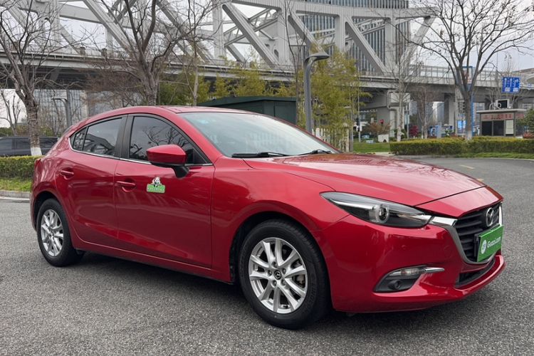 Used Mazda 3 Axela 2017 Hatchback 1.5L Automatic Luxury Model Emission Standard China V Exterior 4
