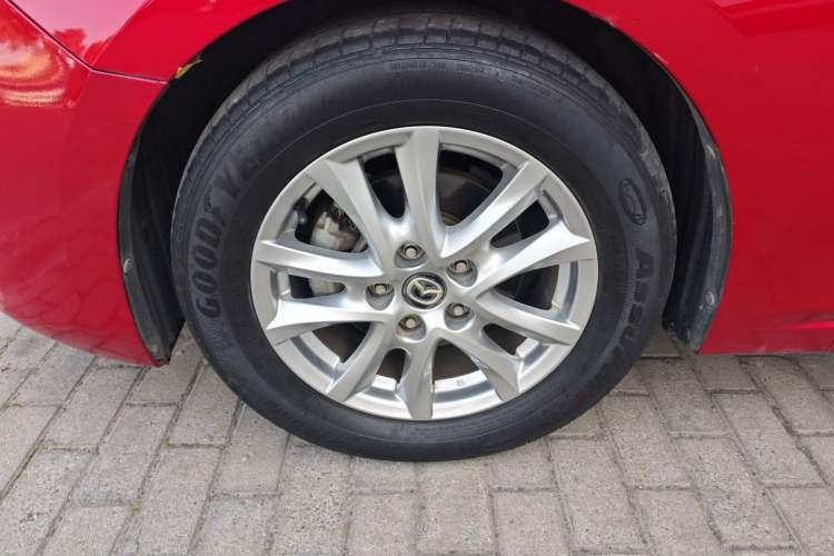 Used Mazda 3 Axela 2017 Sedan 1.5L Automatic Comfort Model Emission Standard China V Exterior 4