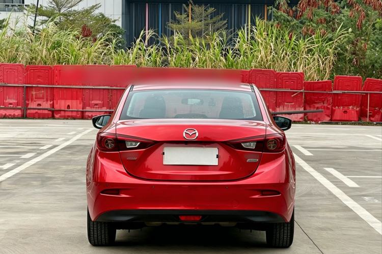Used Mazda 3 Axela 2017 Sedan 1.5L Automatic Luxury Model China VI Standard Exterior 4