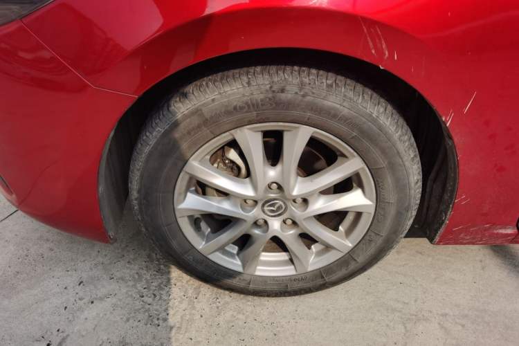 Used Mazda 3 Axela 2017 Sedan 1.5L Automatic Comfort Model Emission Standard China V Exterior 4