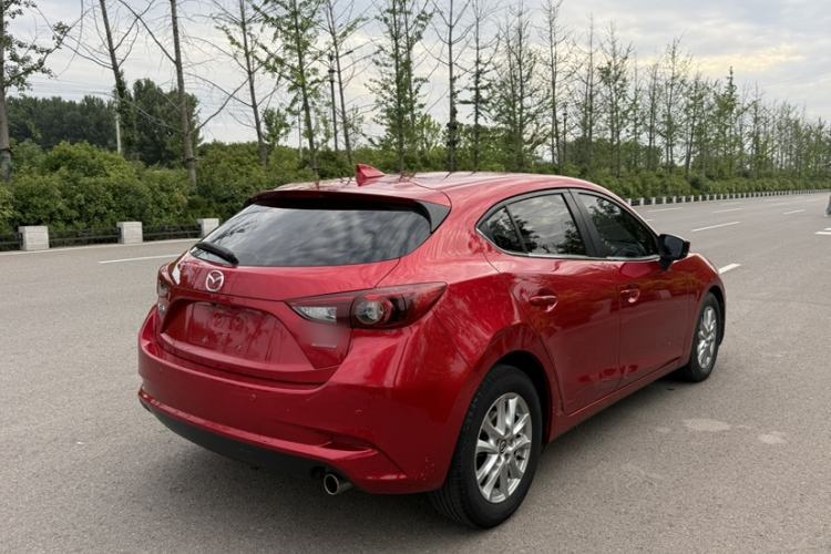 Used Mazda 3 Axela 2017 Hatchback 1.5L Automatic Luxury Model Emission Standard China V Exterior 5