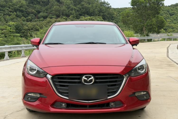 Used Mazda 3 Axela 2017 Sedan 1.5L Automatic Comfort Model Emission Standard China V Exterior 5