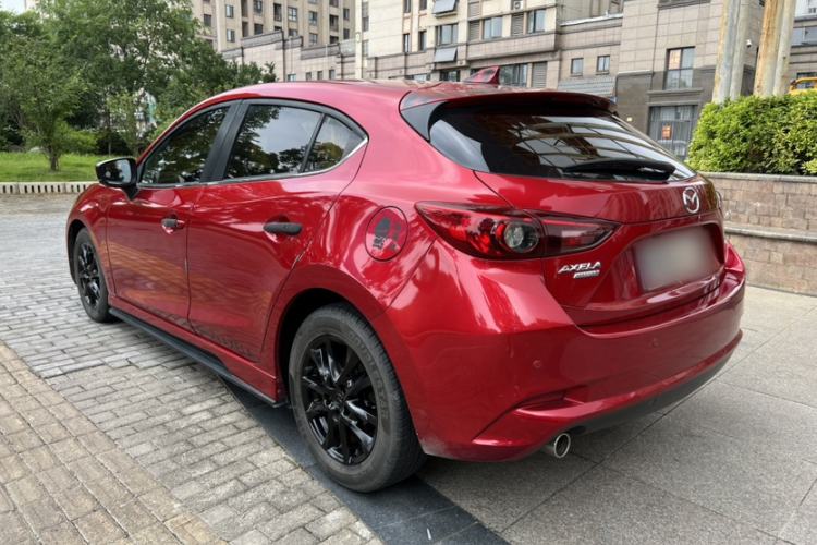 Used Mazda 3 Axela 2017 Hatchback 1.5L Automatic Comfort Model Emission Standard China V Exterior 5