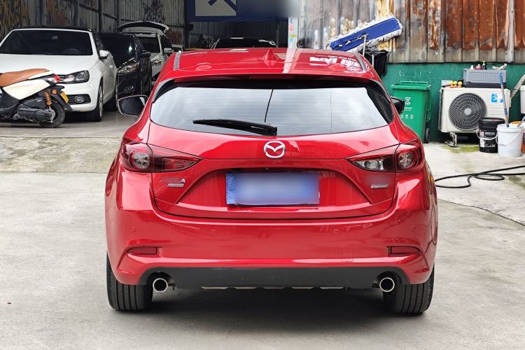 Used Mazda 3 Axela 2017 Hatchback 2.0L Automatic Sport Model China V Emission Standard Exterior 5