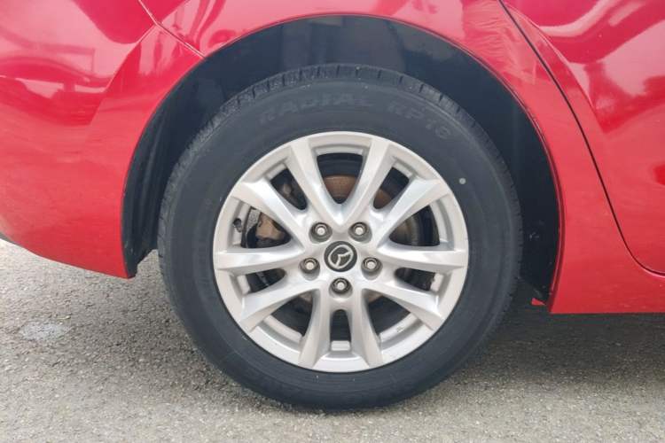 Used Mazda 3 Axela 2017 Sedan 1.5L Automatic Comfort Model Emission Standard China V Exterior 5