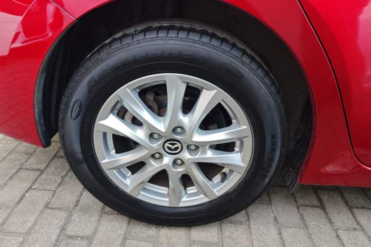 Used Mazda 3 Axela 2017 Sedan 1.5L Automatic Comfort Model Emission Standard China V Exterior 5