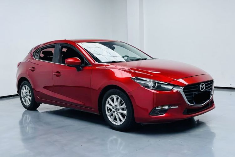 Used Mazda 3 Axela 2017 Hatchback 1.5L Automatic Luxury Model Emission Standard China V Exterior 5